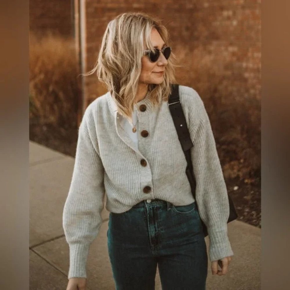 Everlane The Cropped Alpaca Cardigan - Picture 1 of 9